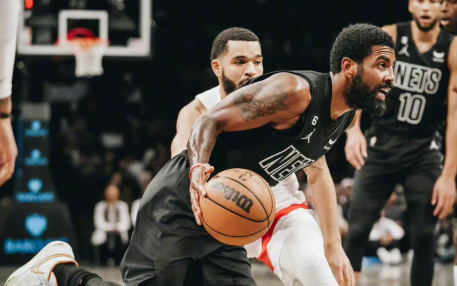 开云体育官网-多伦多猛龙关键时刻回应争议，志在德甲名次提升，压力陡增，赛程密集仍需轮换的简单介绍