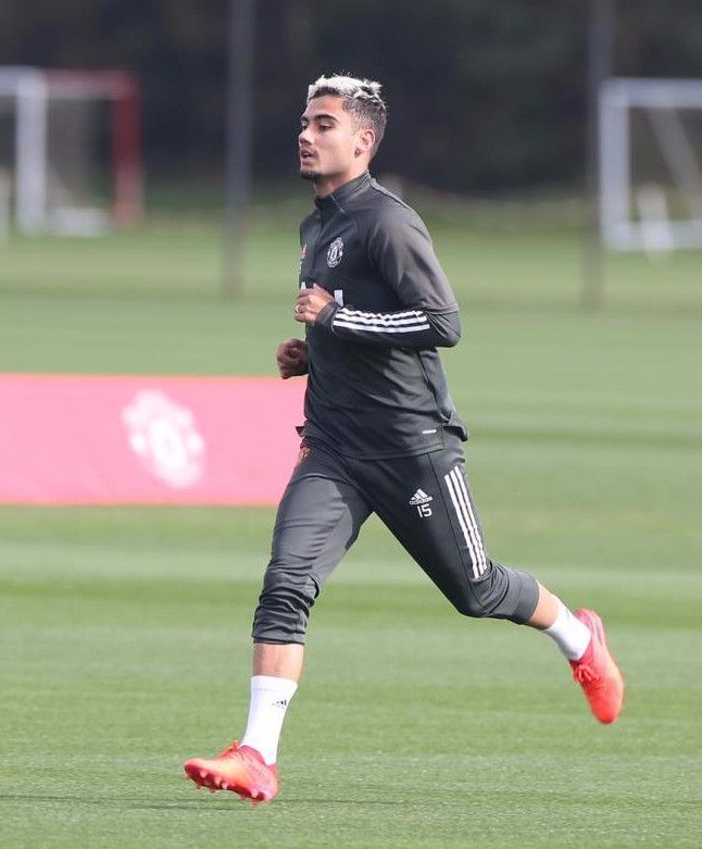 开云APP-包含国际比赛日孟菲斯灰熊调整名单以备荷甲,官宣签约环节打磨,质疑声仍在,身体对抗强度拉满的词条